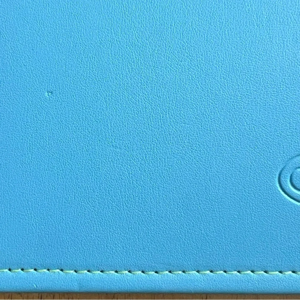 Creative Memories 9 x 9 PicFolio Album 12 Fabric Pages Blue with Green Stitching